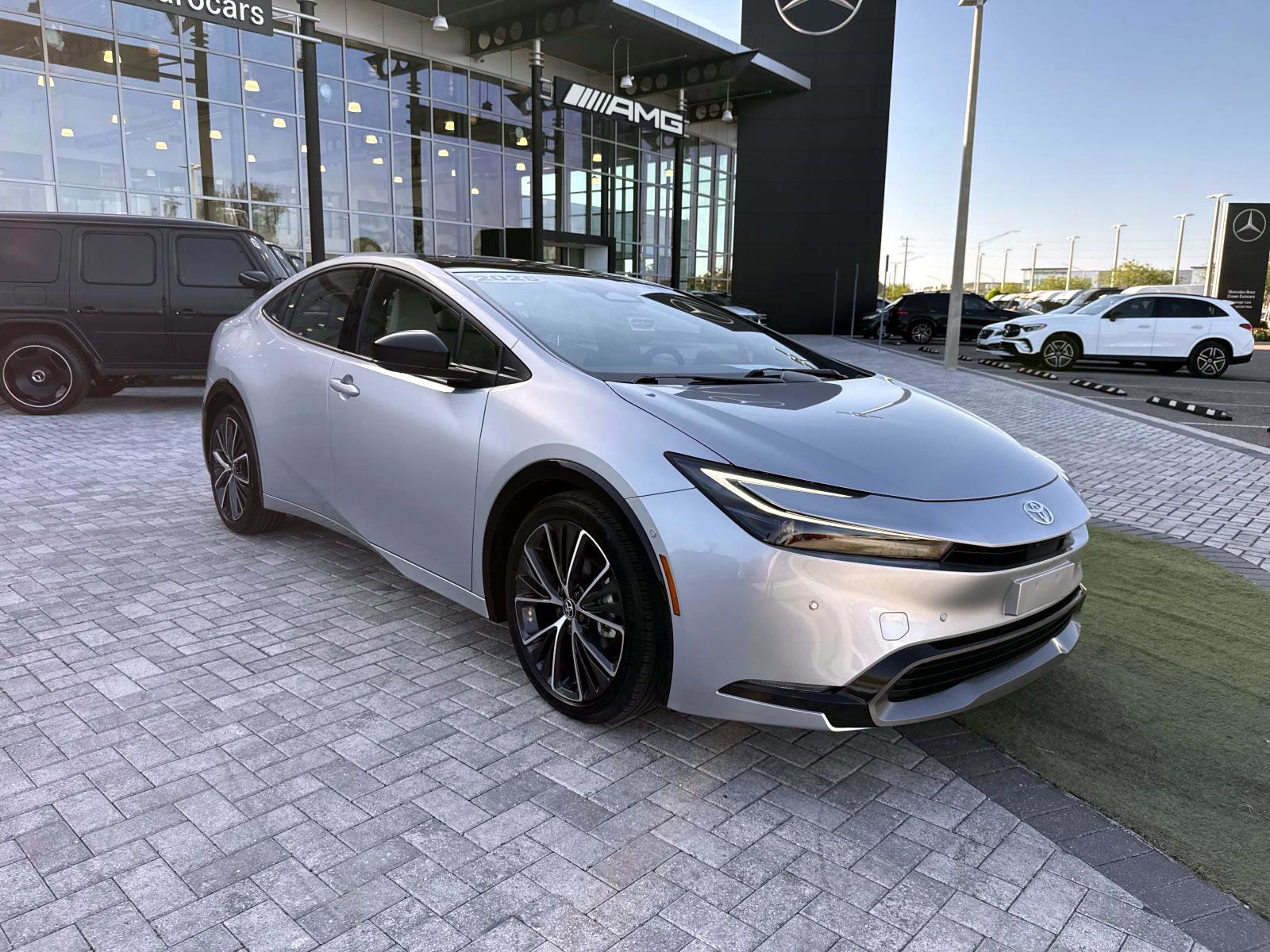 Used 2025 Toyota Prius Limited w/ Limited Premium Package FWD image 8
