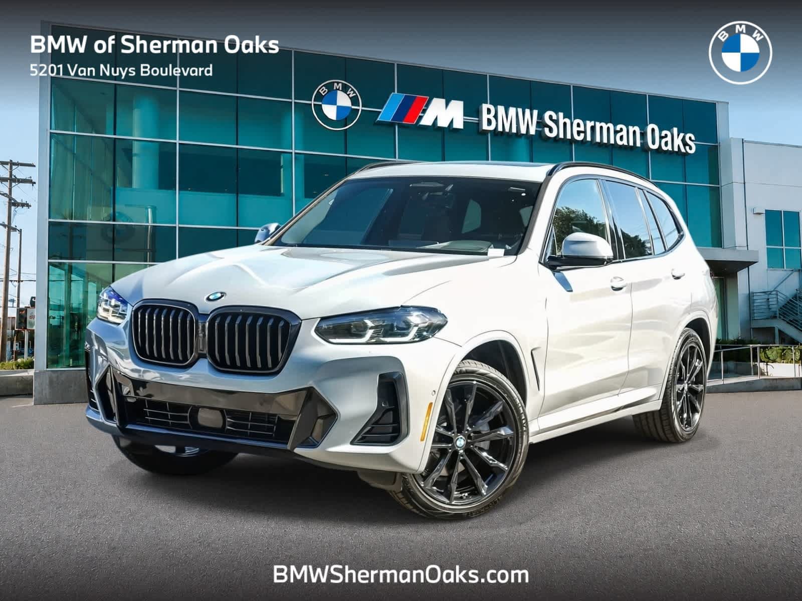 Used 2024 BMW X3 xDrive30i w/ Premium Package AWD/4WD image 1