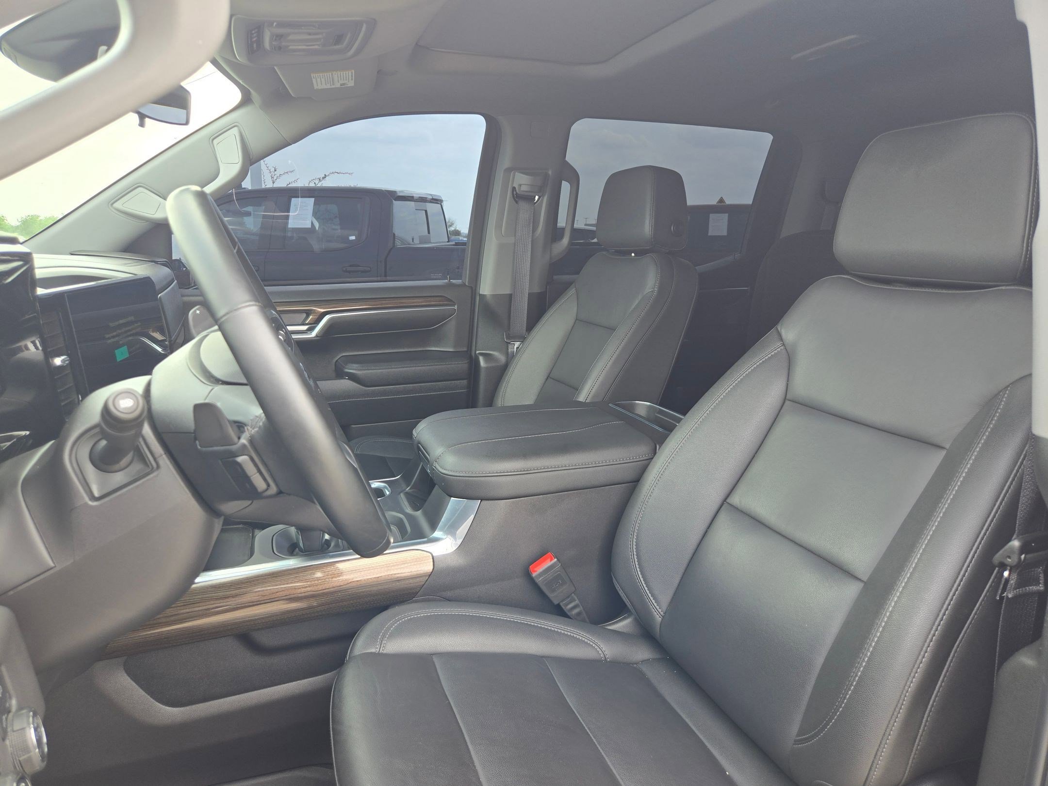 Certified 2024 Chevrolet Silverado 1500 LT Trail Boss w/ Convenience Package II AWD/4WD image 10