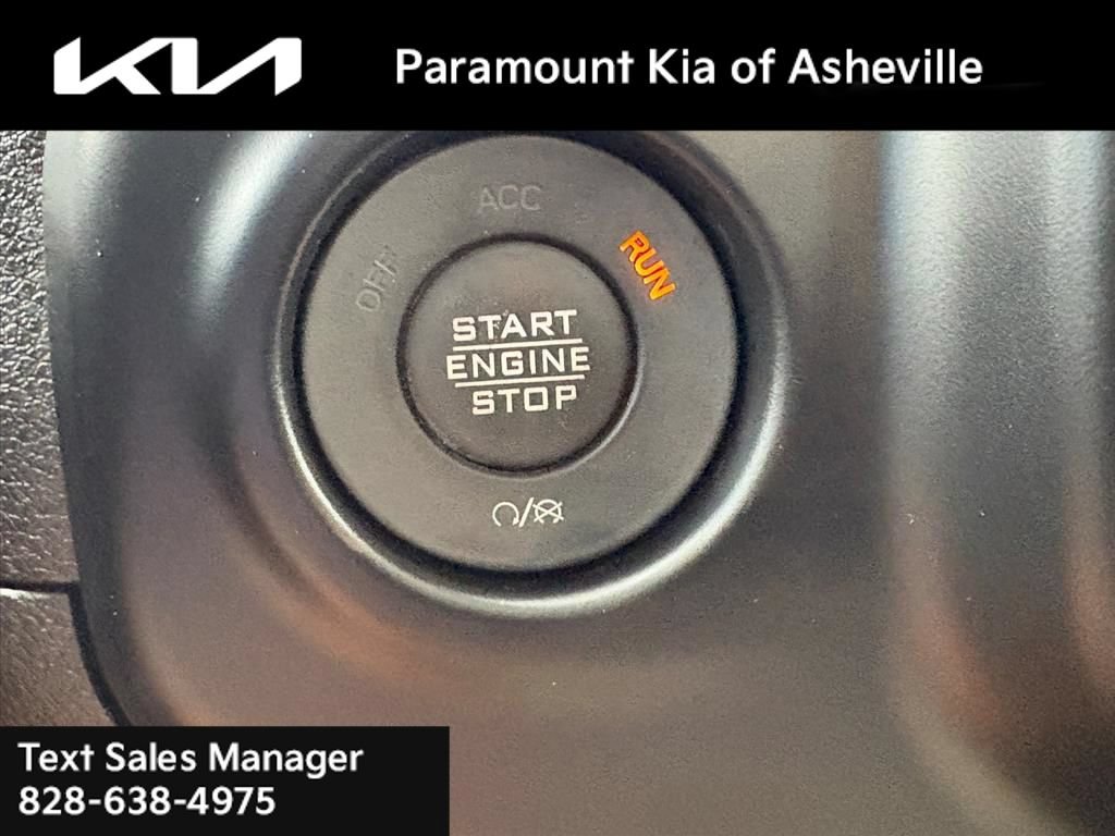 Used 2023 Jeep Wrangler Unlimited Sport AWD/4WD image 11