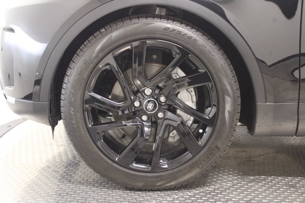 Used 2025 Land Rover Discovery S AWD/4WD image 16