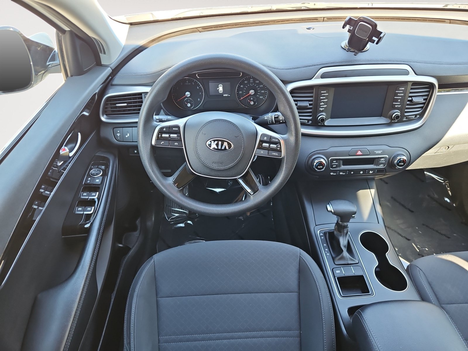 Used 2019 Kia Sorento FWD V6 image 11