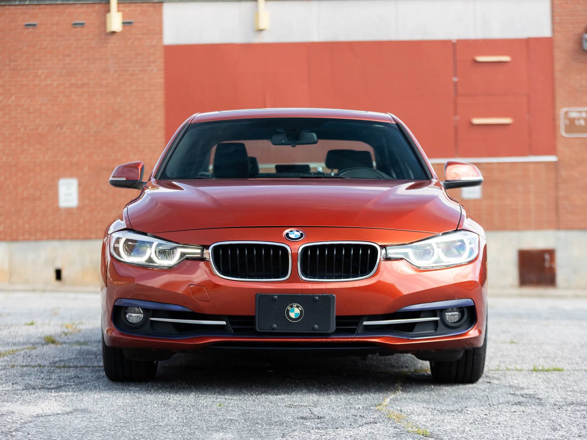 Used 2018 BMW 330i xDrive Sedan AWD/4WD image 6