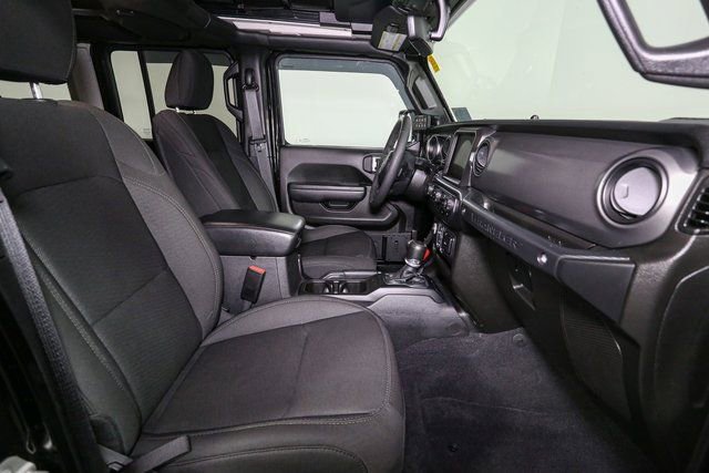 Used 2023 Jeep Wrangler Willys 4xe w/ Sun & Screen Package image 17