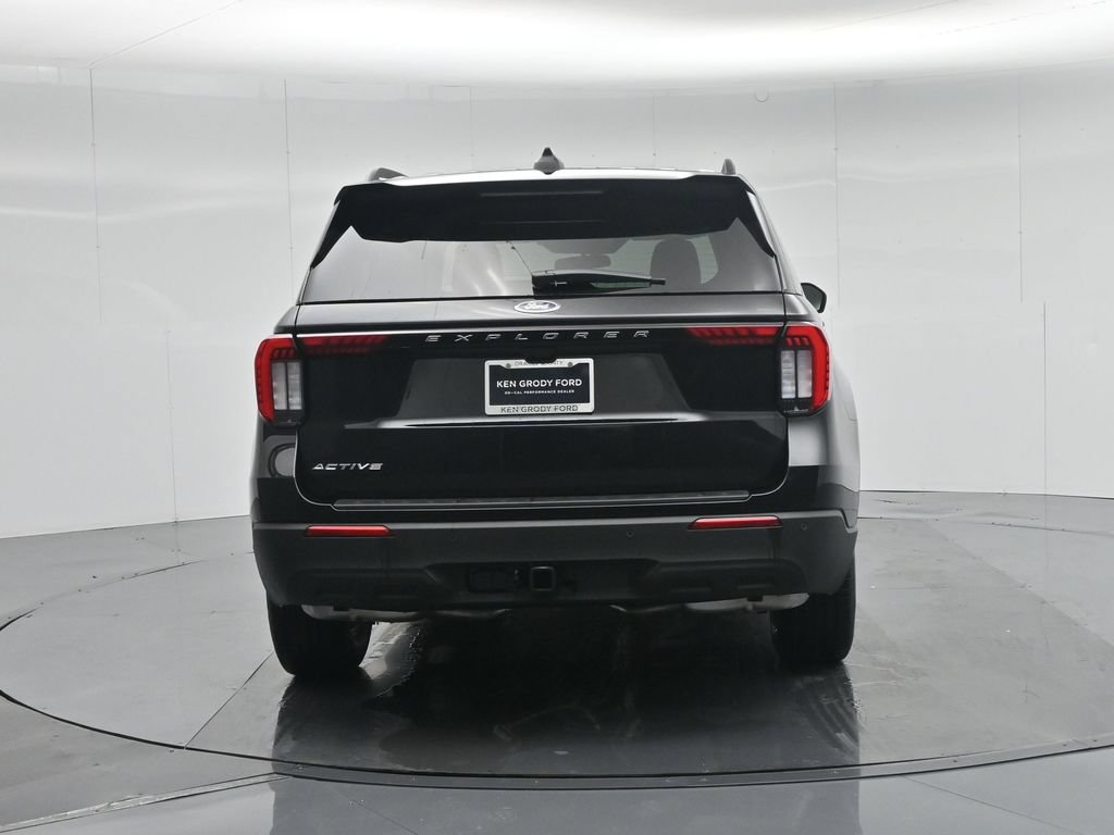 New 2026 Ford Explorer Active RWD image 31