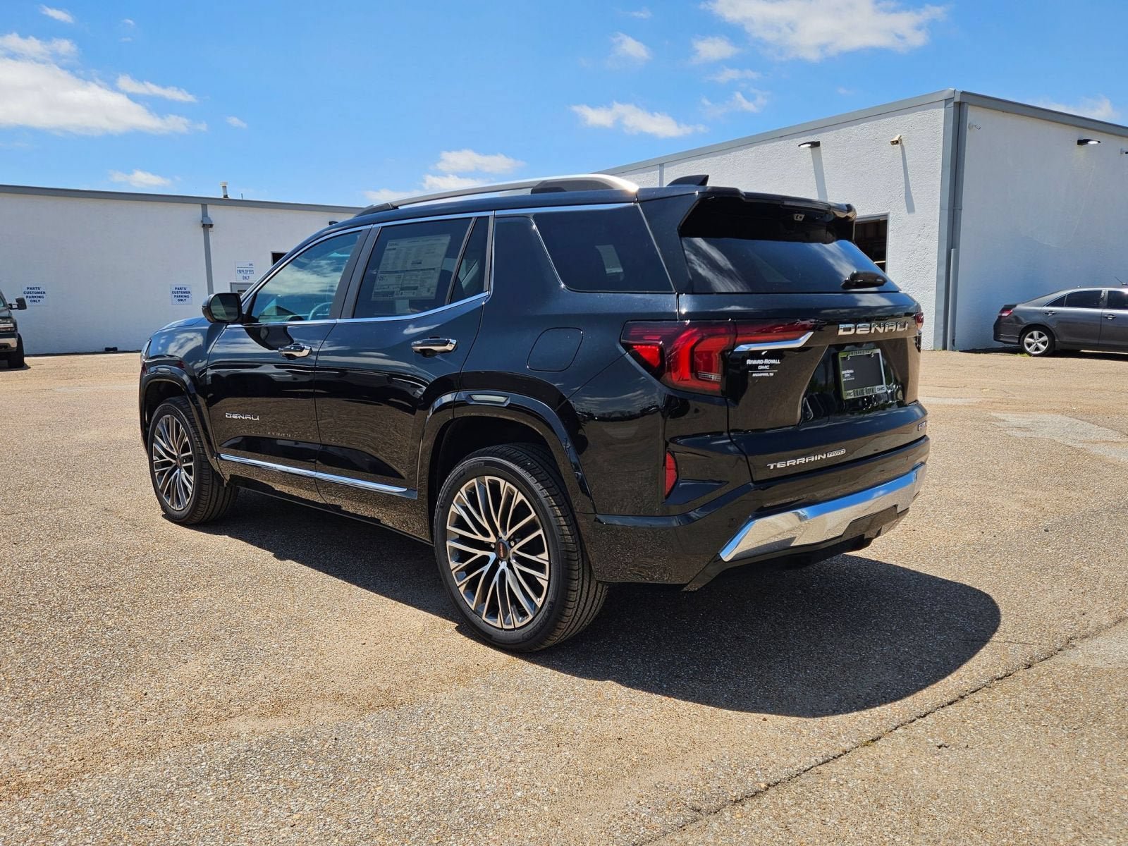New 2026 GMC Terrain Denali AWD/4WD image 3