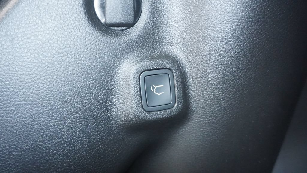 New 2026 Jeep Compass Latitude AWD/4WD image 24
