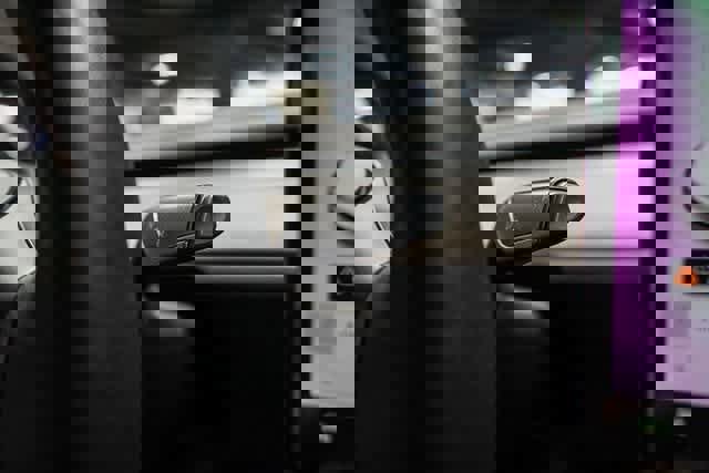 Used 2021 Tesla Model Y Long Range image 25