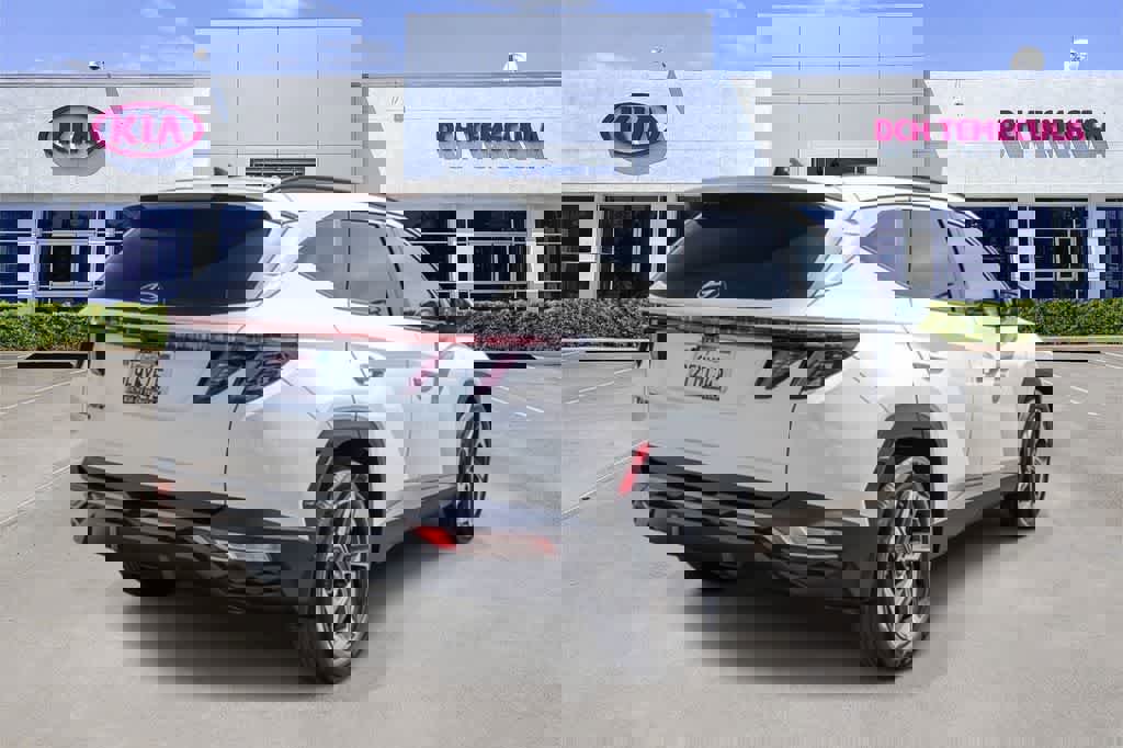 Used 2023 Hyundai Tucson SEL w/ Convenience Package image 4