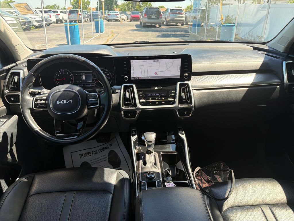Used 2022 Kia Sorento SX AWD/4WD image 28