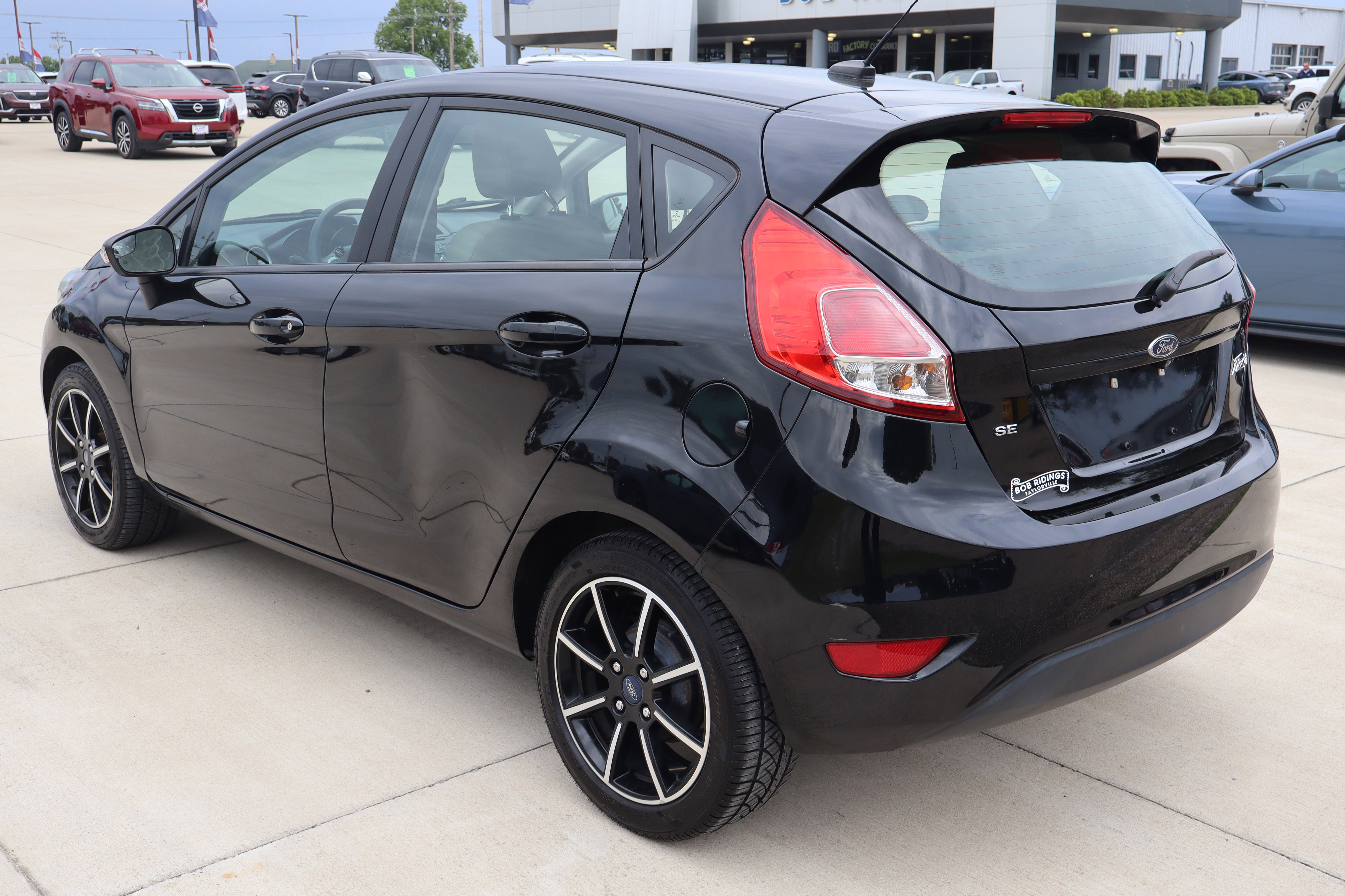 Used 2018 Ford Fiesta SE w/ Cold Weather Package FWD image 7