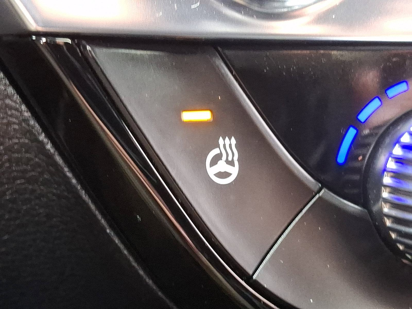 Used 2025 Kia Telluride SX X-Line image 25