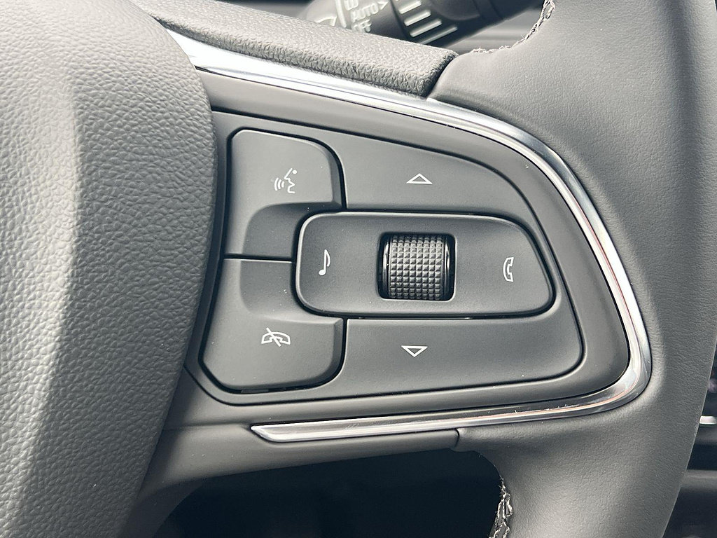 New 2026 Buick Envista Sport Touring w/ Convenience II Package FWD image 14