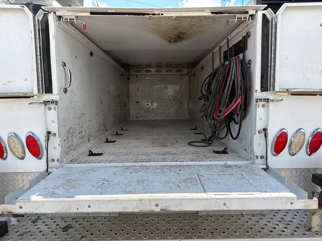Used 2019 Ford F550 4x4 SuperCab Super Duty image 8