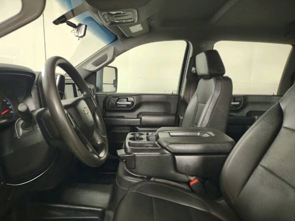 Used 2023 Chevrolet Silverado 3500 W/T w/ WT Fleet Convenience Package image 4