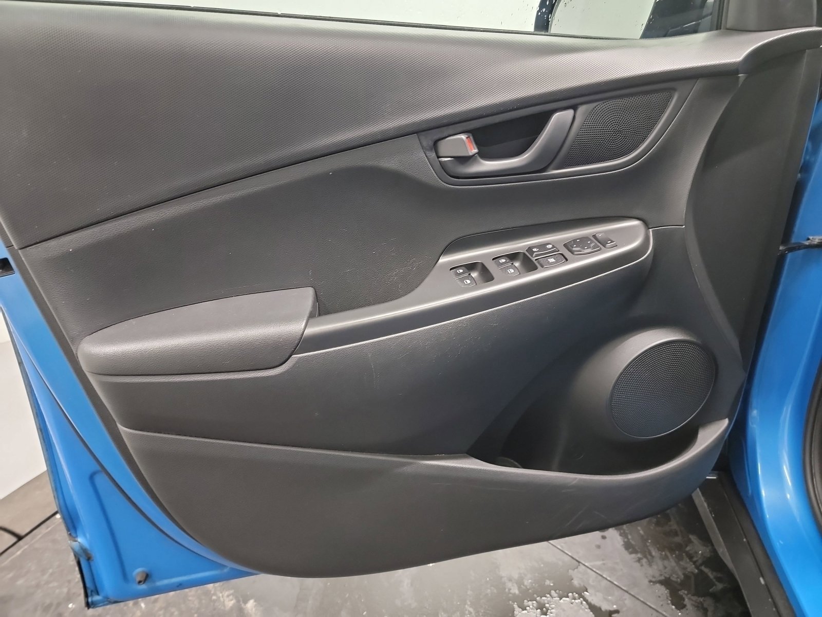 Used 2019 Hyundai Kona SEL image 13
