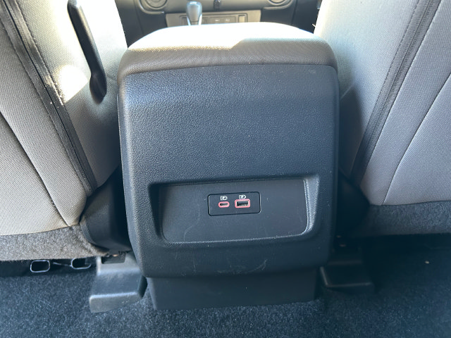 Used 2022 Nissan Frontier SV RWD image 37