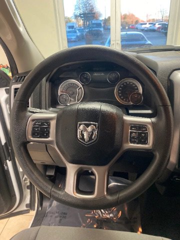 Used 2022 RAM 1500 Classic SLT w/ Electronics Group image 27