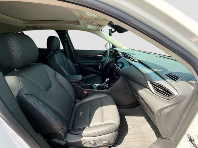 Used 2022 Buick Encore GX Essence w/ Experience Buick Package AWD/4WD image 15