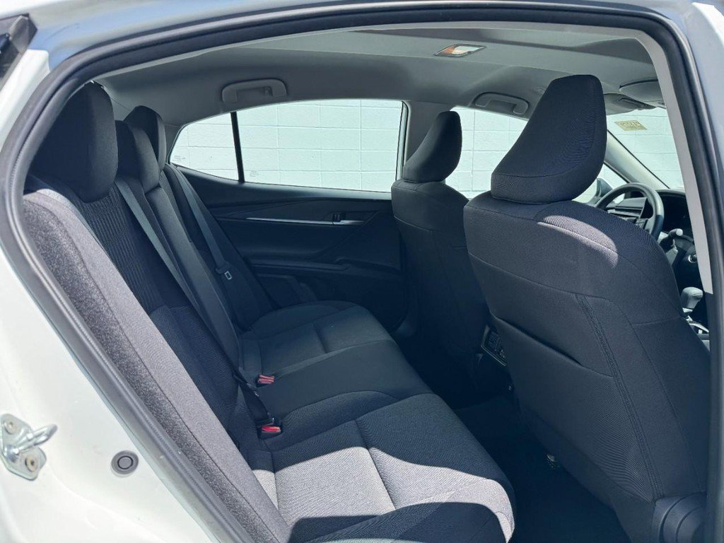 Used 2025 Toyota Camry LE image 10