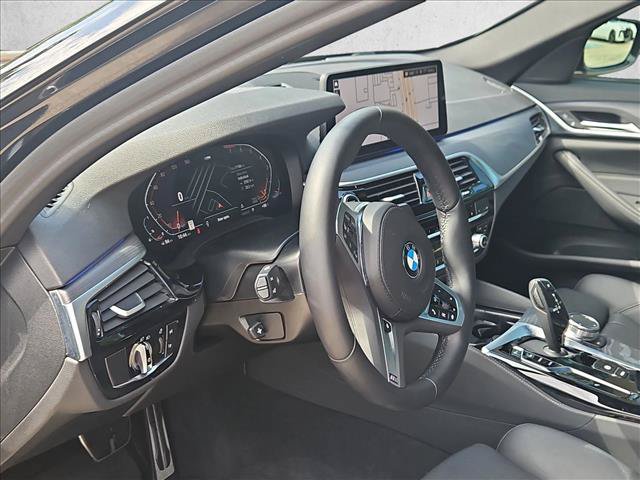 Used 2023 BMW 540i w/ M Sport Package RWD image 10