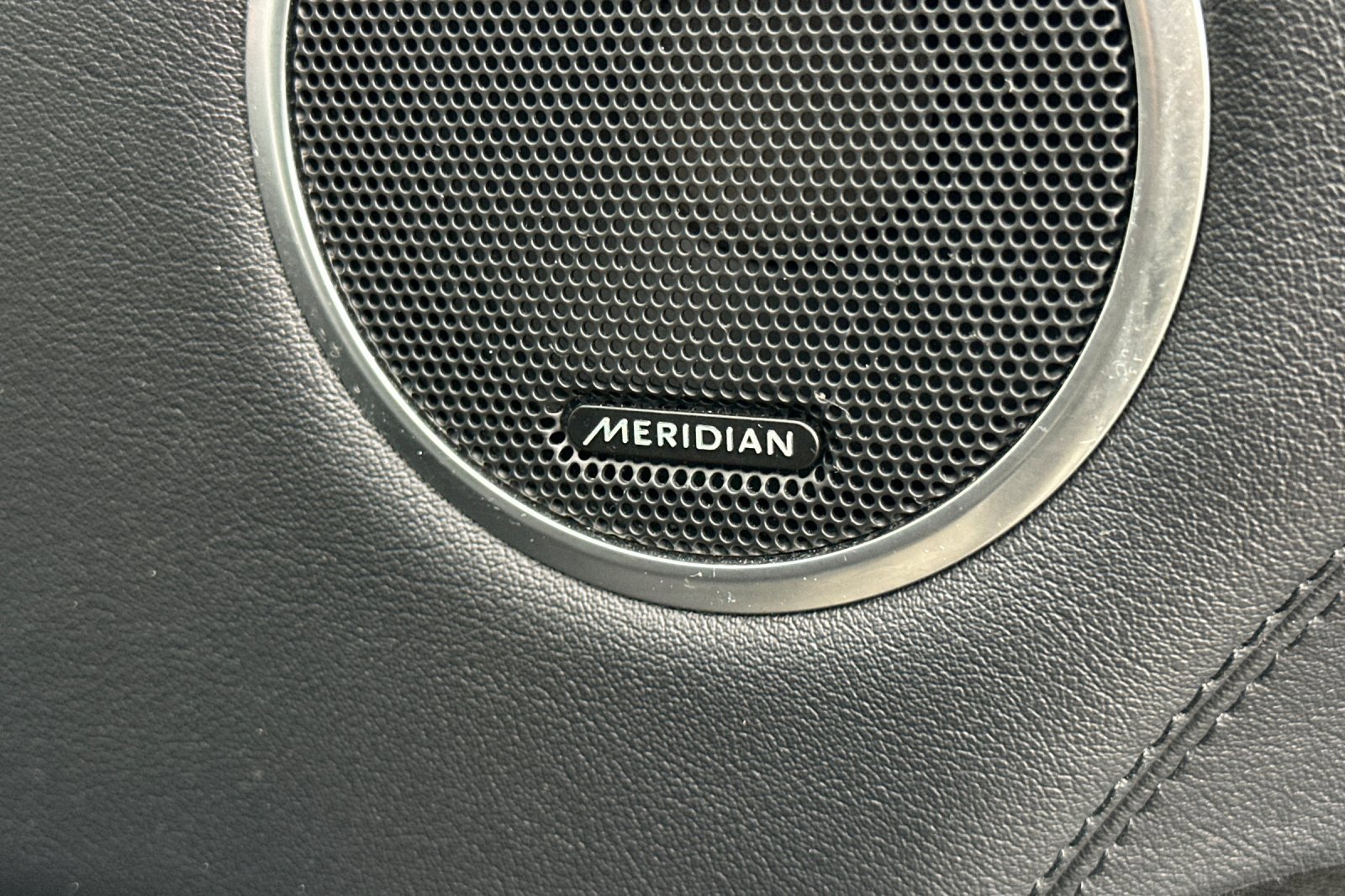 Used 2018 Land Rover Range Rover Sport SE image 20