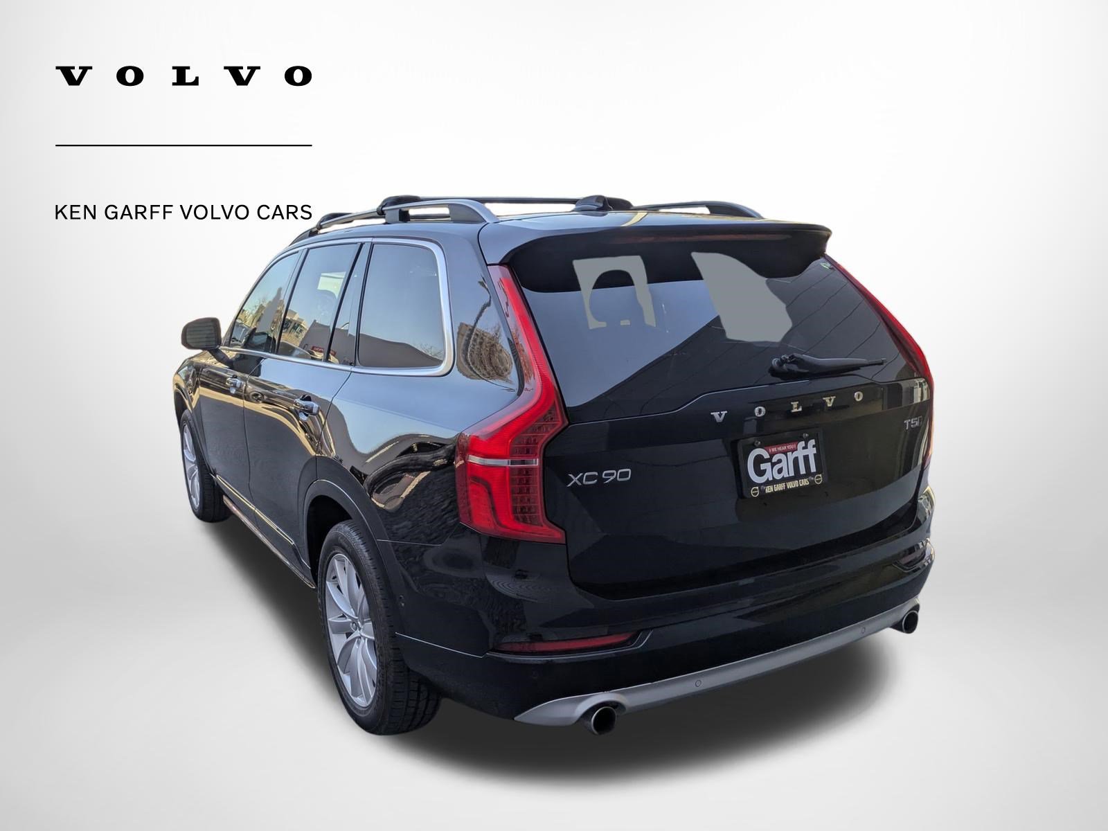 Used 2018 Volvo XC90 T5 Momentum w/ Convenience Package image 5