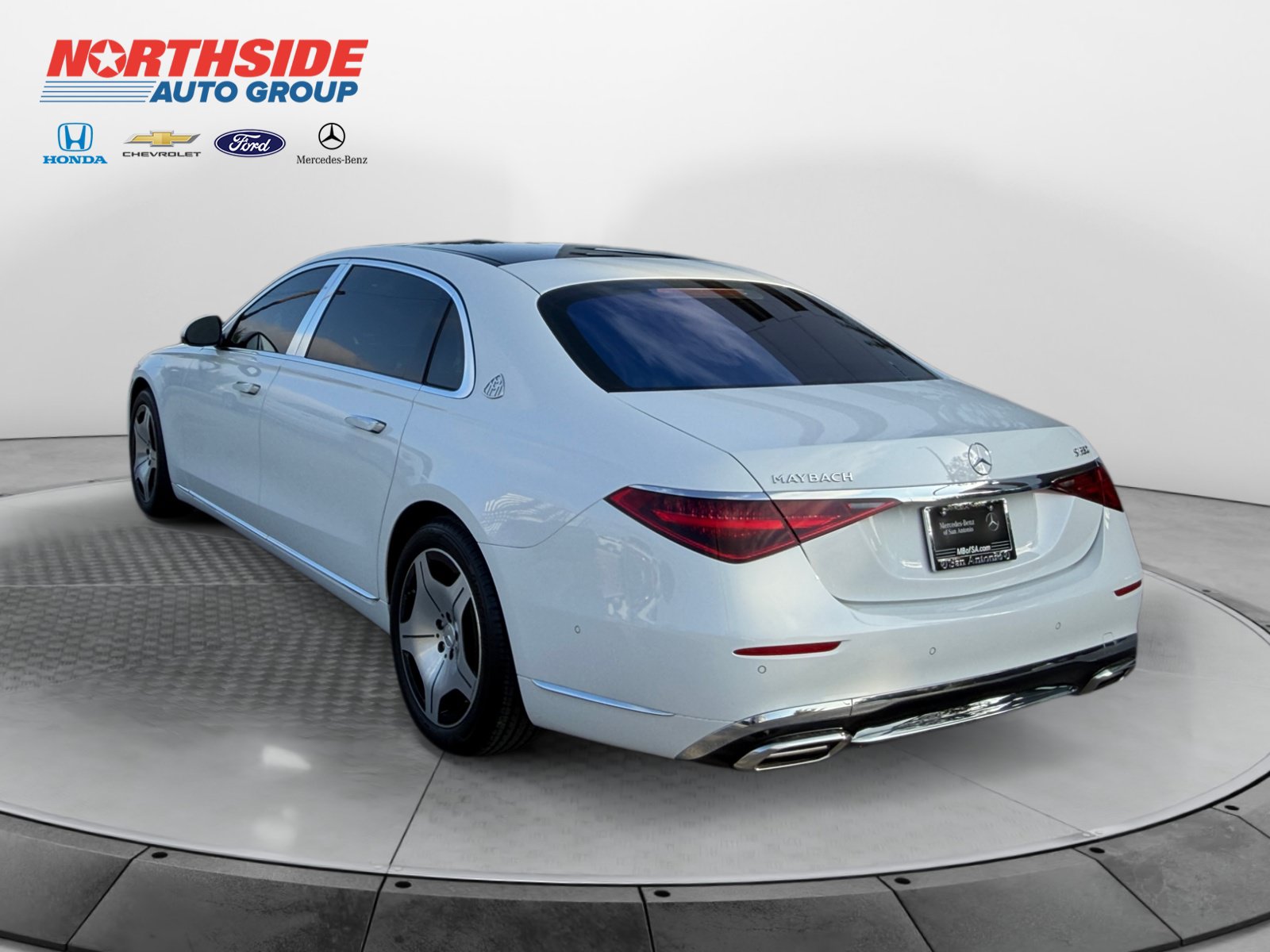 Certified 2026 Mercedes-Benz Maybach S 580 4MATIC image 5