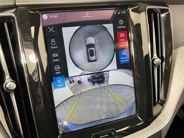 Certified 2025 Volvo XC60 B5 Plus image 12