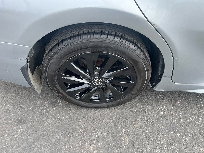 Used 2021 Toyota Camry SE FWD image 10