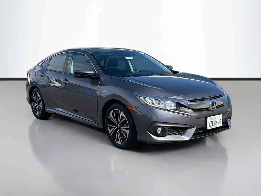 Used 2017 Honda Civic EX-T image 3