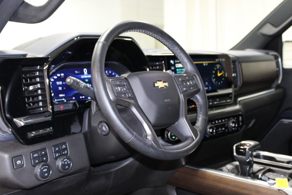 Used 2024 Chevrolet Silverado 1500 High Country w/ High Country Premium Package image 23