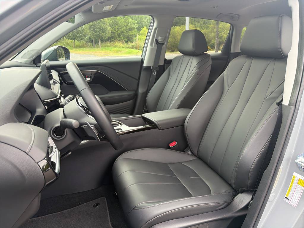 Certified 2025 Acura ADX AWD image 23