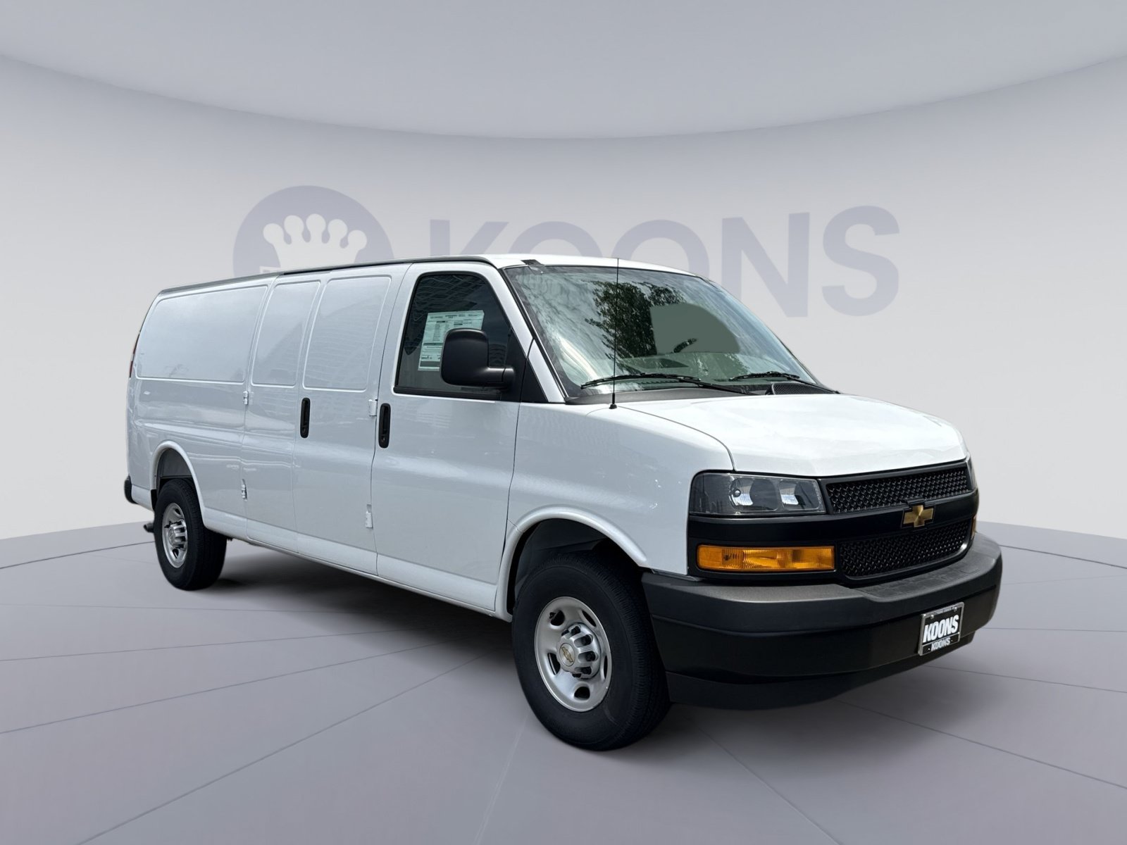 New 2026 Chevrolet Express 3500 Extended RWD image 10