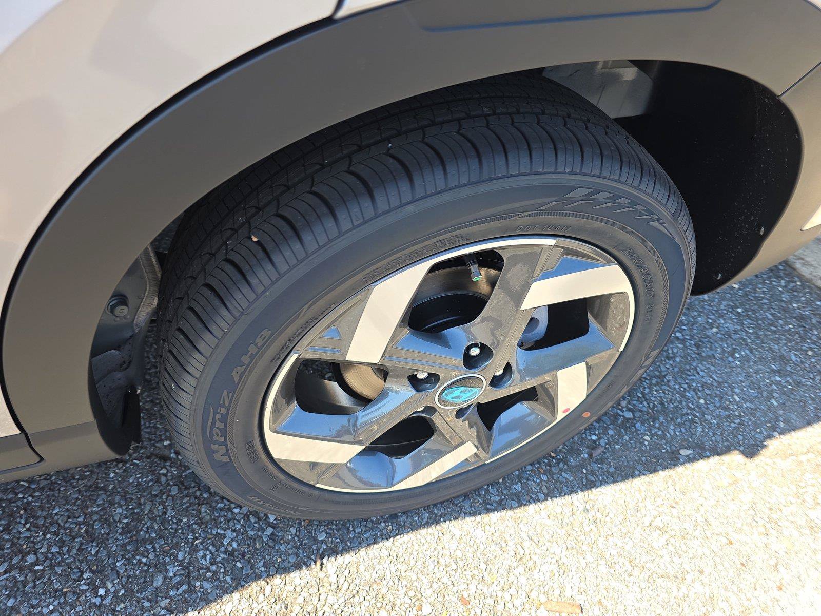 New 2026 Hyundai Venue SEL FWD image 9