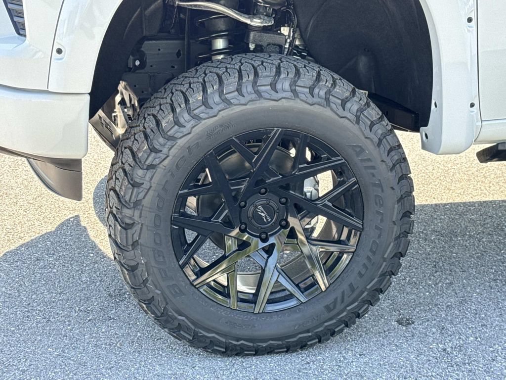 New 2026 Chevrolet Silverado 1500 RST AWD/4WD image 17
