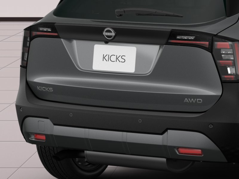 New 2027 Nissan Kicks SR w/ SR Premium Package AWD/4WD image 15