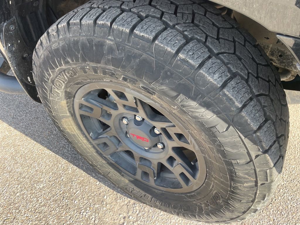 Used 2022 Toyota 4Runner SR5 Premium w/ Moonroof Package image 12