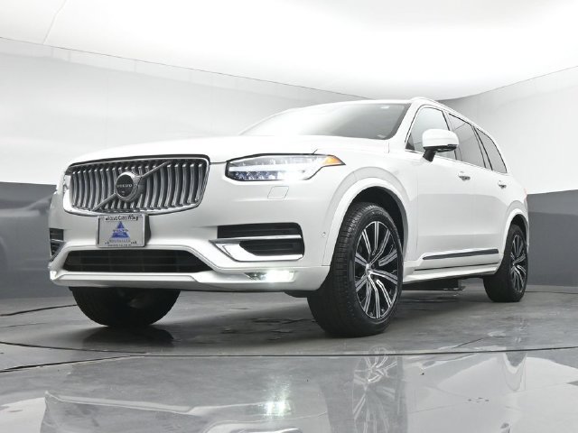 Used 2025 Volvo XC90 B6 Plus w/ Protection Package Premier AWD/4WD image 37