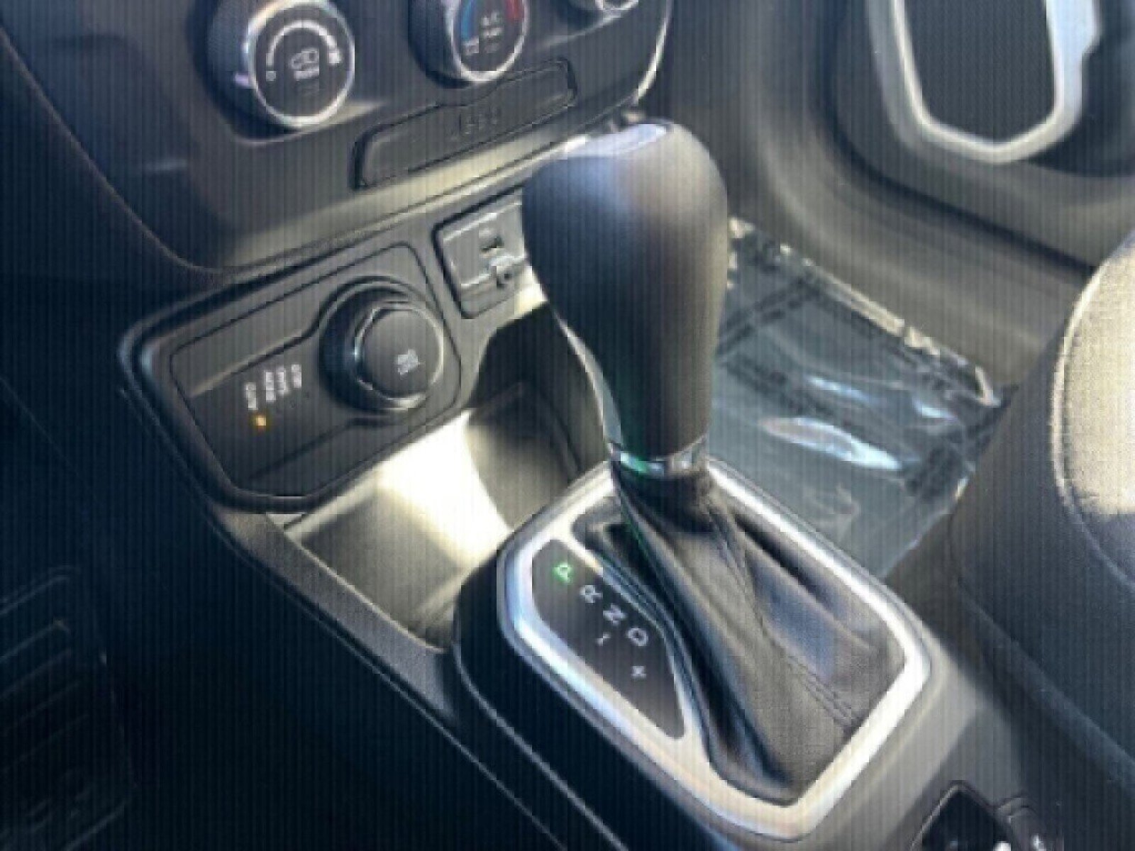 Used 2018 Jeep Renegade Sport w/ Power & Air Group image 19