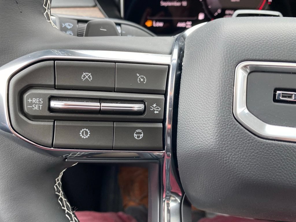 New 2027 GMC Acadia Denali Ultimate AWD/4WD image 16