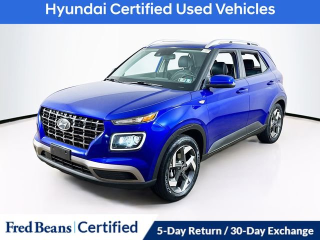 Certified 2022 Hyundai Venue Limited FWD image 4