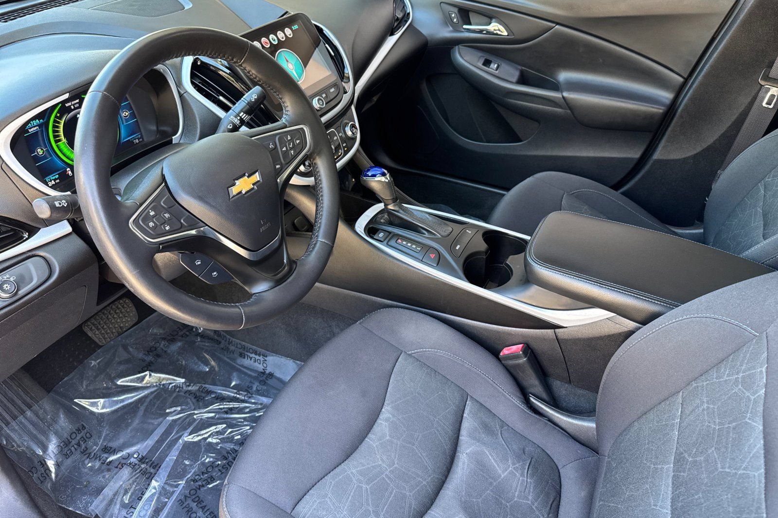 Used 2017 Chevrolet Volt LT FWD image 11