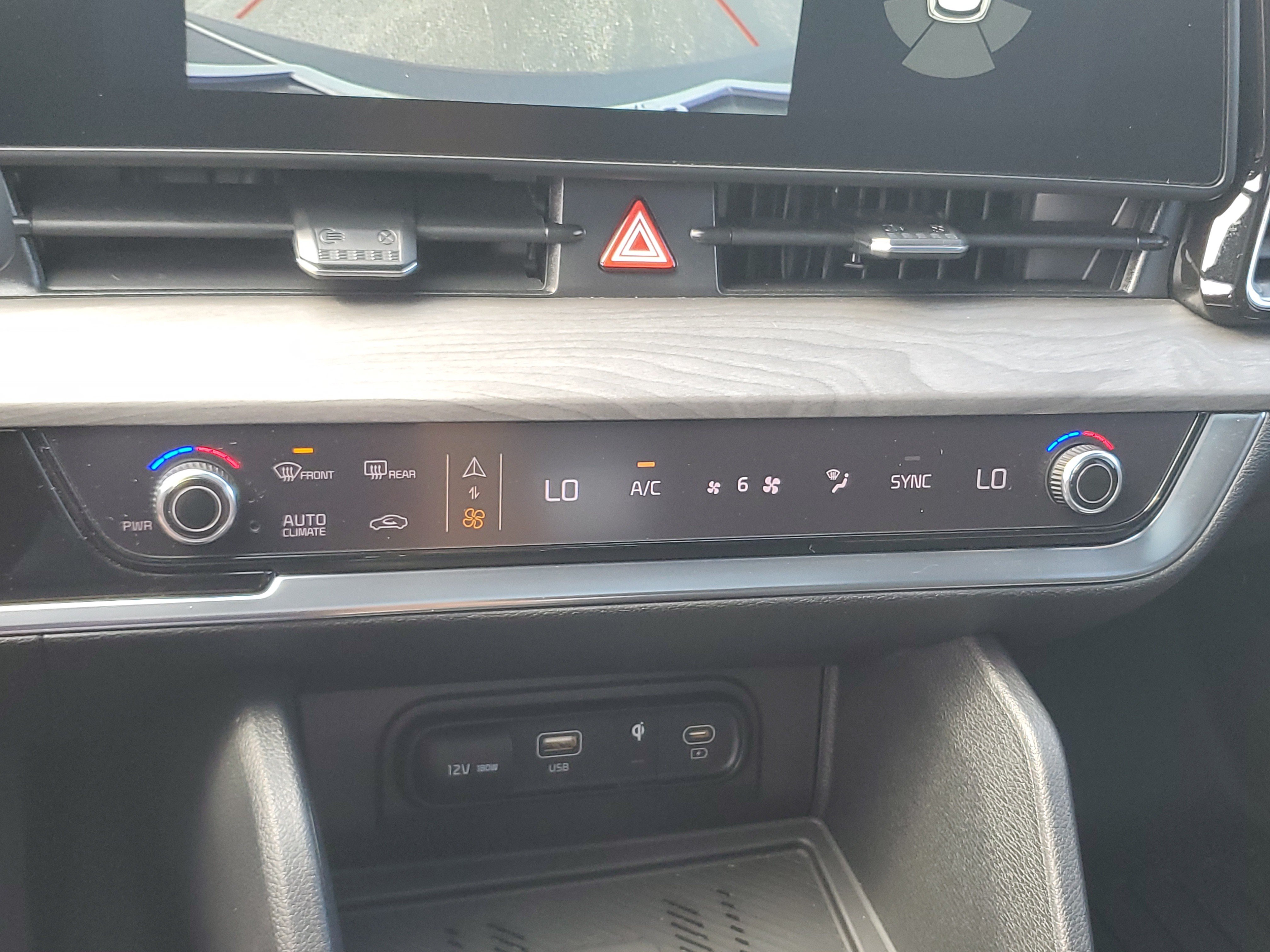 Used 2024 Kia Sportage X-Line w/ X-Line Premium Package AWD/4WD image 26