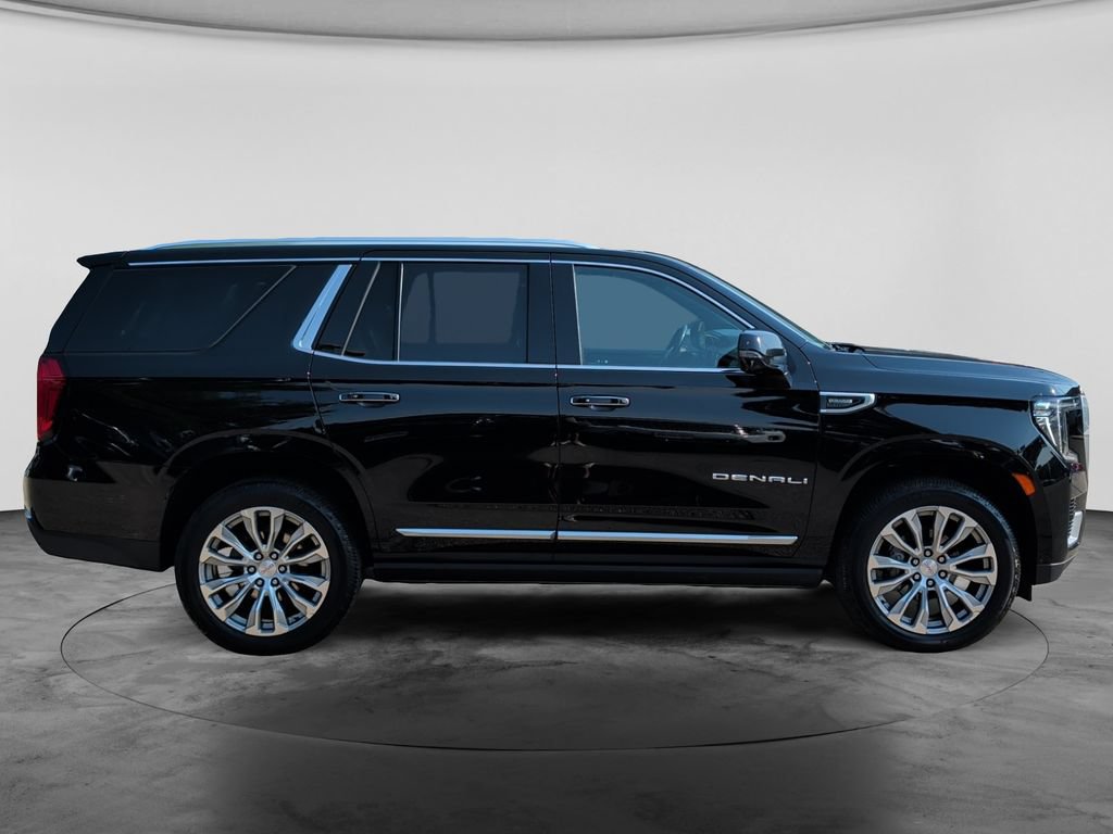 Used 2021 GMC Yukon Denali w/ Denali Premium Package AWD/4WD image 8