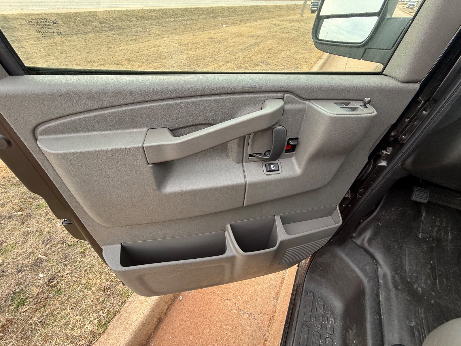 New 2025 Chevrolet Express 3500 Extended w/ Driver Convenience Package RWD image 10
