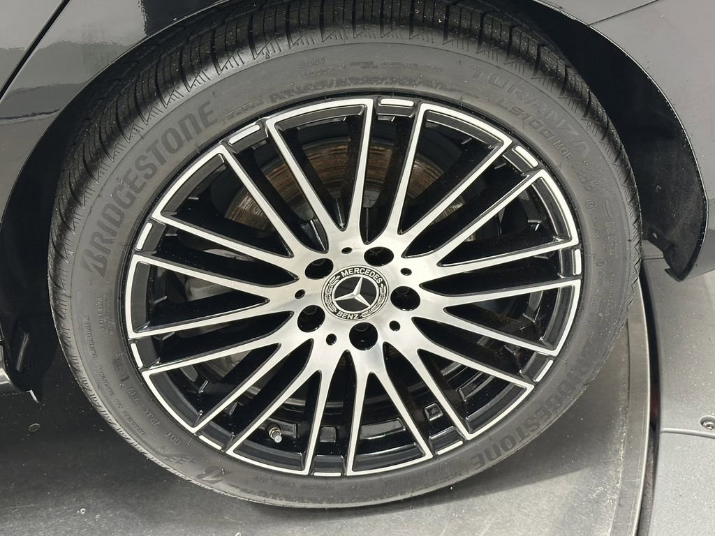 Certified 2025 Mercedes-Benz C 300 Sedan image 22