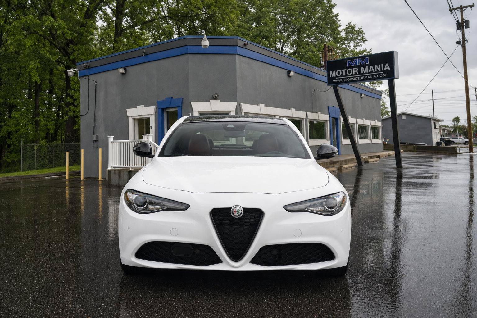 Used 2020 Alfa Romeo Giulia RWD image 3