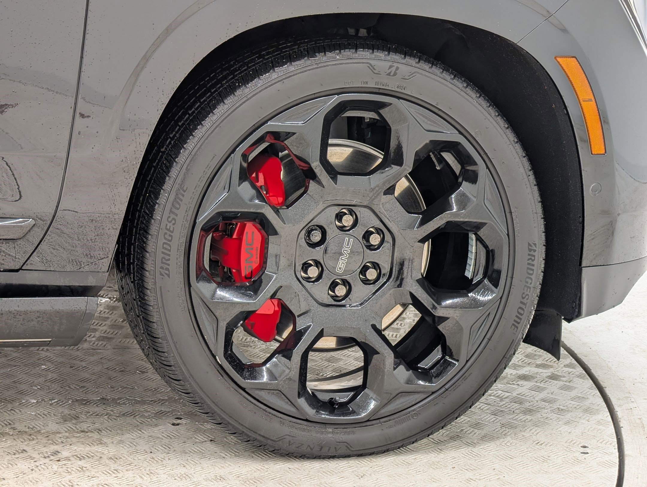 Used 2025 GMC Yukon XL Denali Ultimate image 12