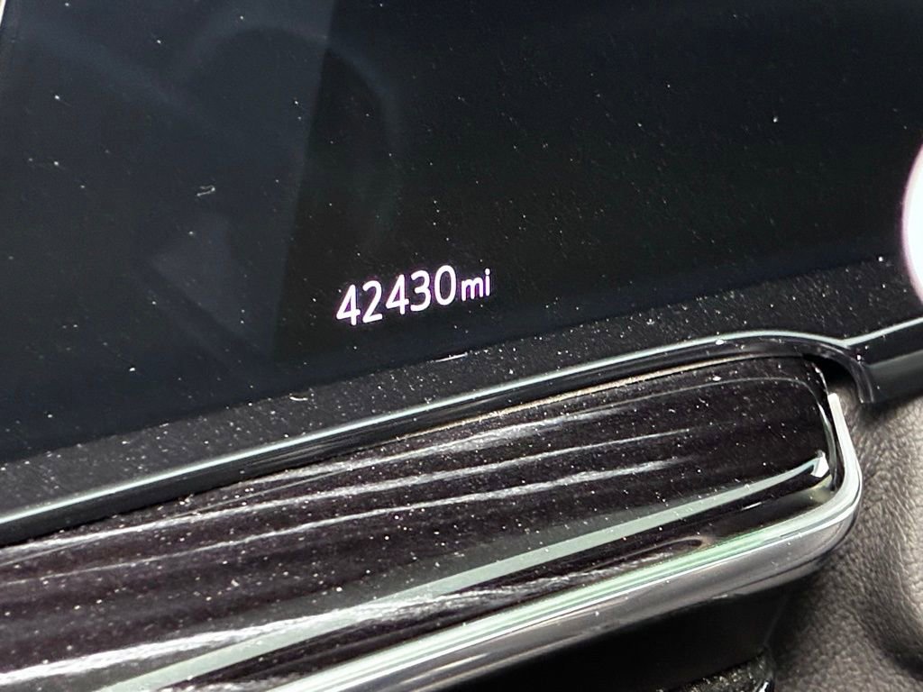 Used 2023 Cadillac Escalade Sport w/ Touring Package image 9